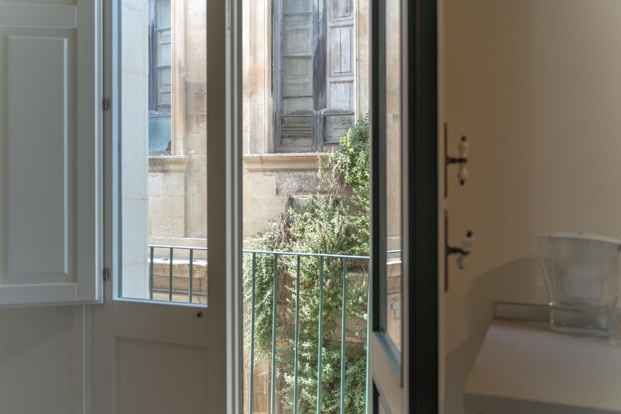 Margherita Apartment & Rooftop By Residence Colibri 莱切 外观 照片