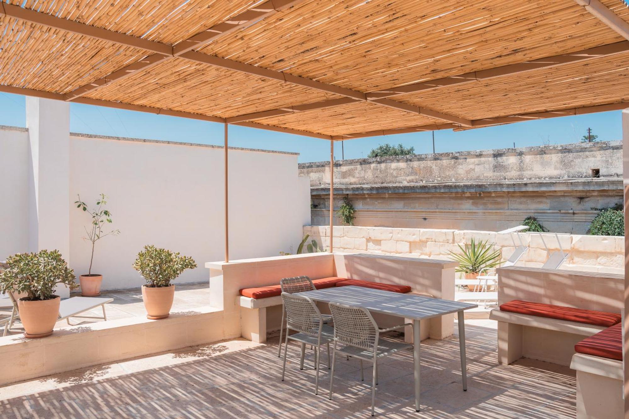 Margherita Apartment & Rooftop By Residence Colibri 莱切 外观 照片