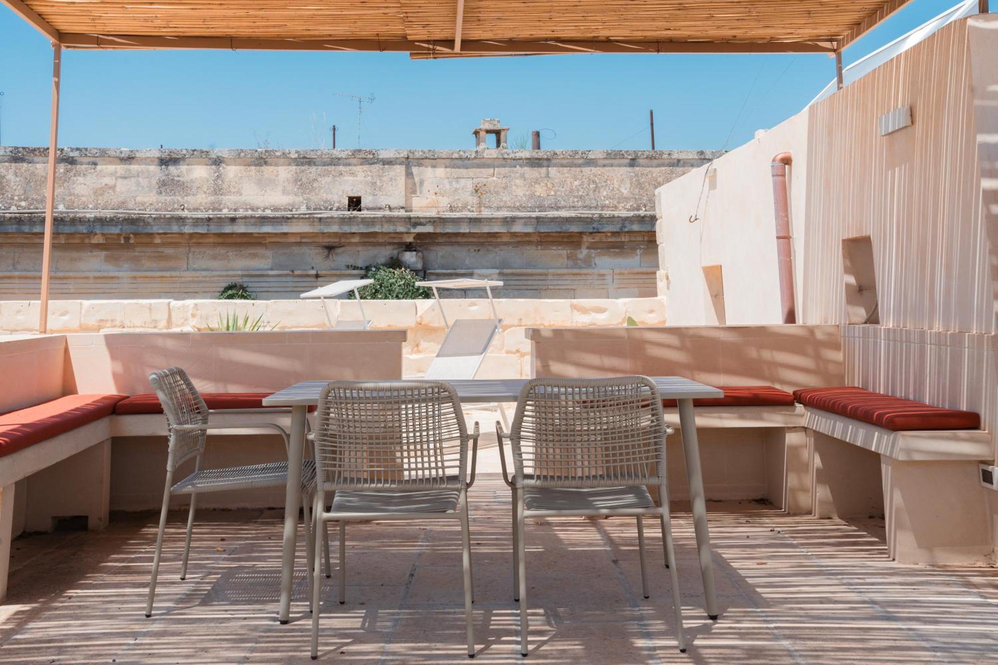 Margherita Apartment & Rooftop By Residence Colibri 莱切 外观 照片