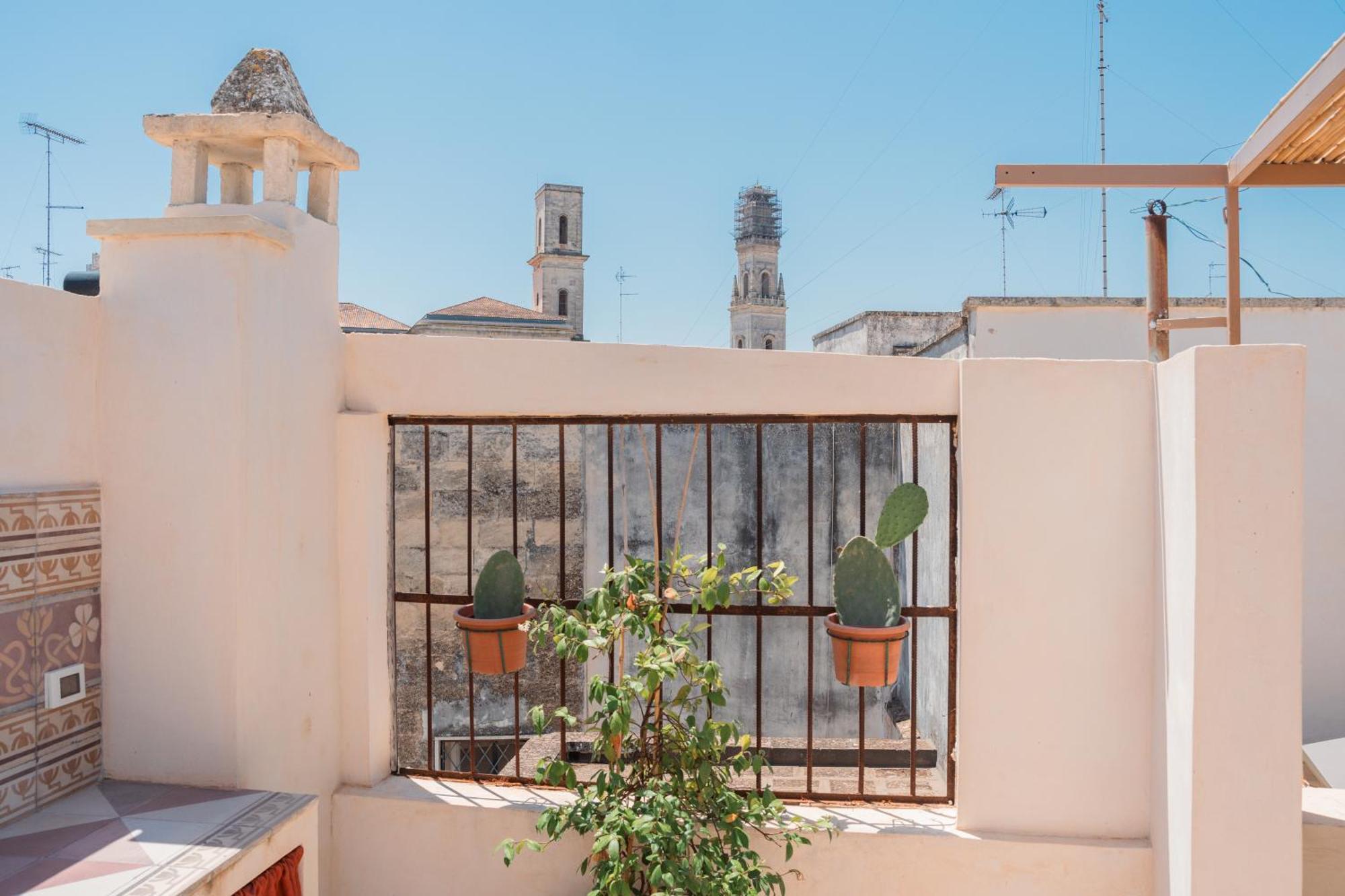 Margherita Apartment & Rooftop By Residence Colibri 莱切 外观 照片